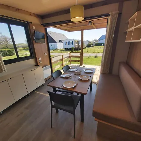 Campeggio Mère Eglise 3*