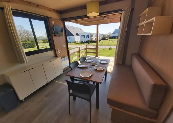 مكان تخييم Mere Eglise 3*