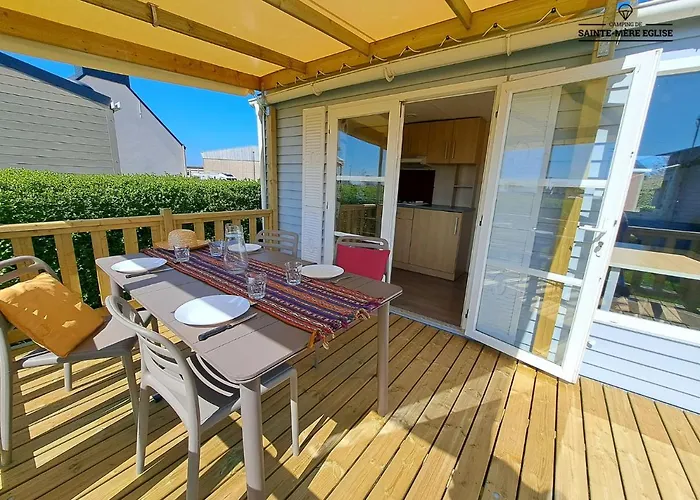 Mere Eglise مكان تخييم Sainte-Mère-Église